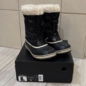 Sorel Yoot Pac Nylon Youth Size 2 Snow Boots